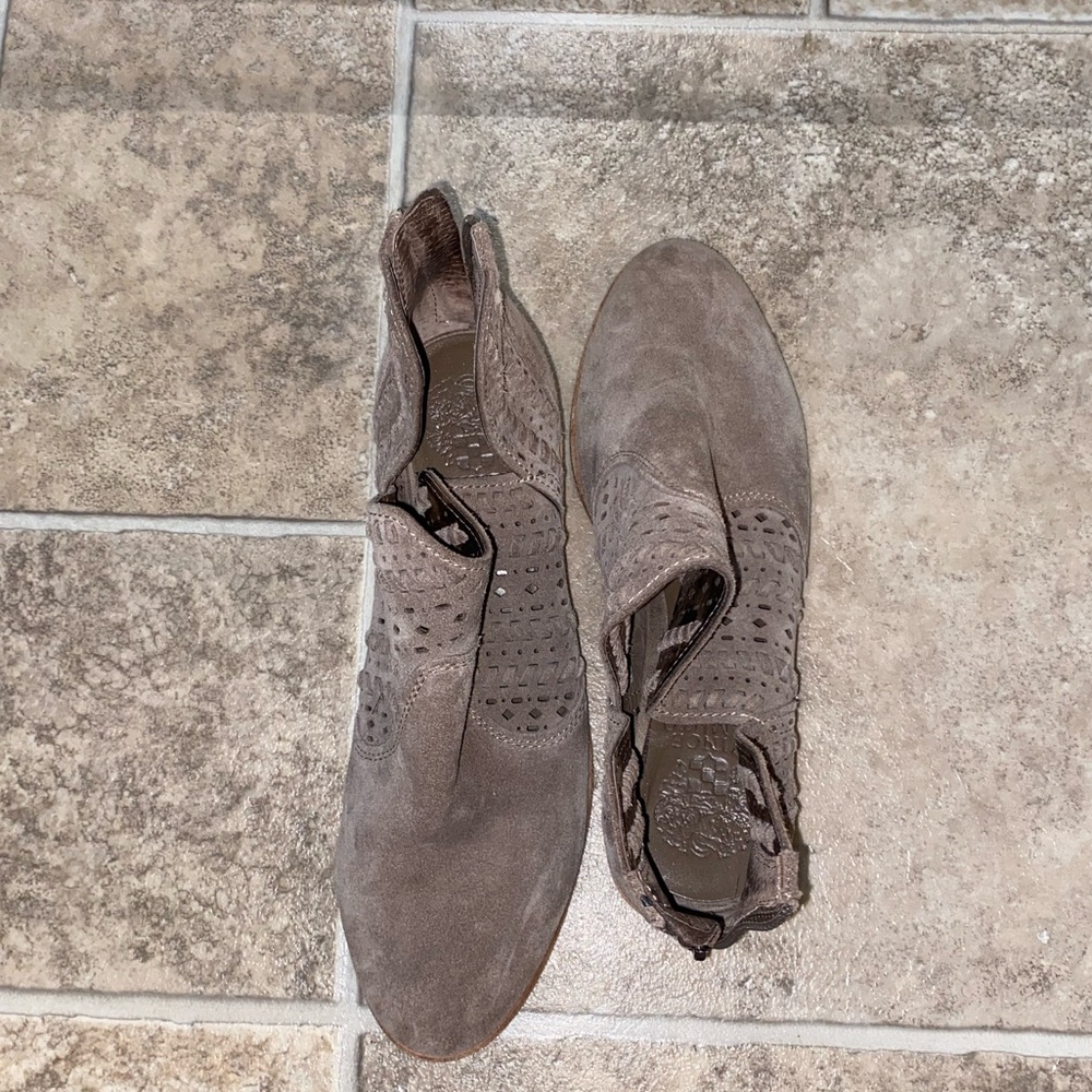 Vince Camuto Taupe Suede Bootie Size 8